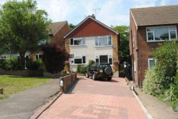 2 bedroom Flat for s...